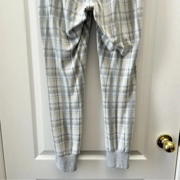 La Vie en Rose Pajama Set 2PC Sleepwear Long Sleeve Top PJ Pants White Grey Smal - Picture 8 of 14
